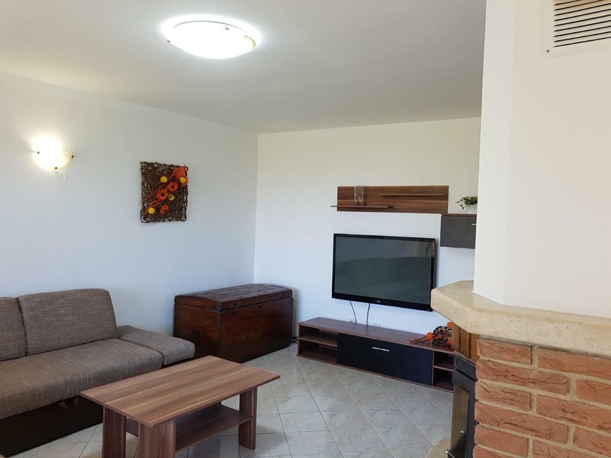 Apartman Roberta Labin  Bagian luar foto